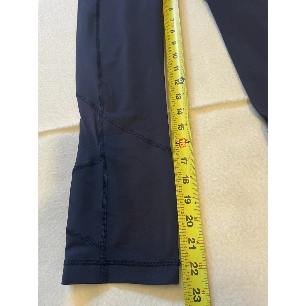 Lululemon Cropped Leggings Women's Size 6 Blue Stretch Yoga Pockets‎ Athleisure